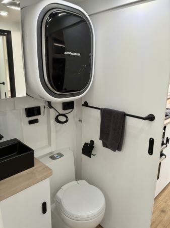 2025 Auswide Couples 20.6' Caravan image