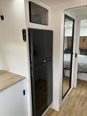 2025 Auswide Couples 20.6' Caravan image