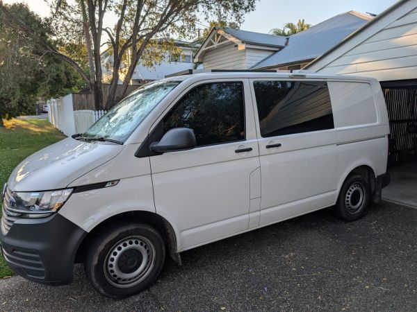 2021 Volkswagen Transporter Campervan image