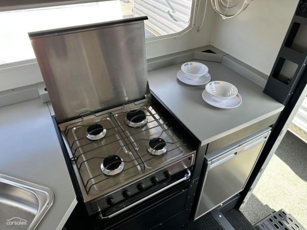 2011 Track Topaz Canning Redi image