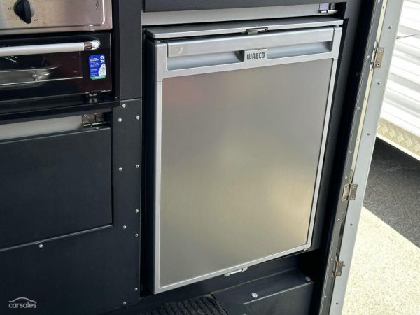 2011 Track Topaz Canning Redi image