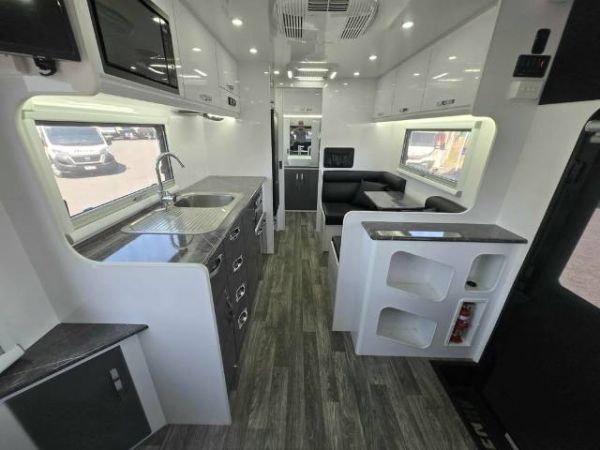 2024 Snowy River Src20 My24 Caravan CAFE SEATING image