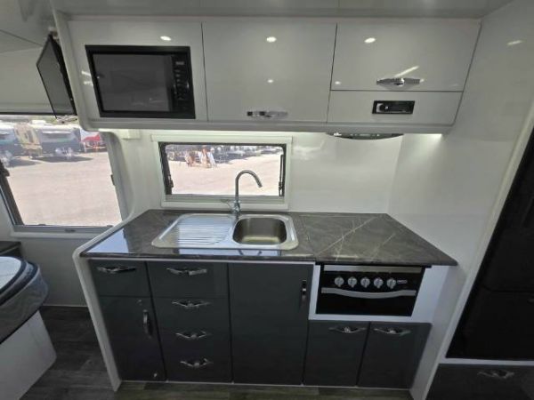 2024 Snowy River Src20 My24 Caravan CAFE SEATING image