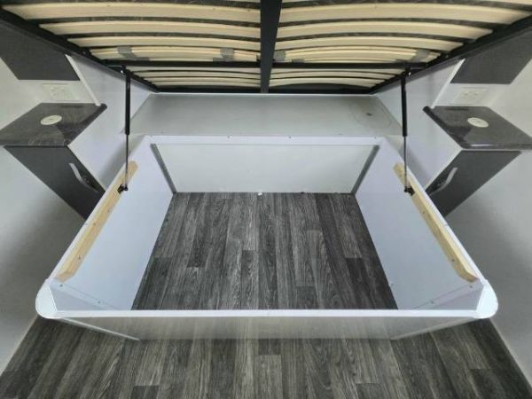 2024 Snowy River Src20 My24 Caravan CAFE SEATING image