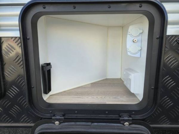 2023 River Caravans Diamantina Caravan SIDE CLUB LOUNGE image