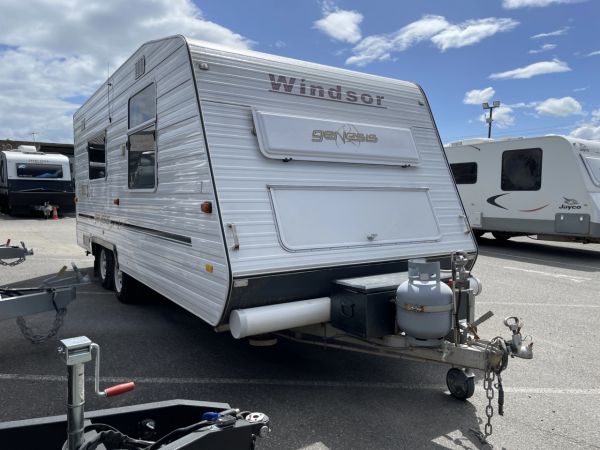 2006 Windsor RV Genesis Caravan image