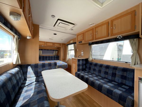 2006 Windsor RV Genesis Caravan image