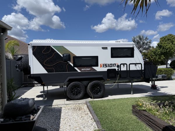 2024 Vision Rv Vh16 Family 2 Bunk Hybrid Caravan image