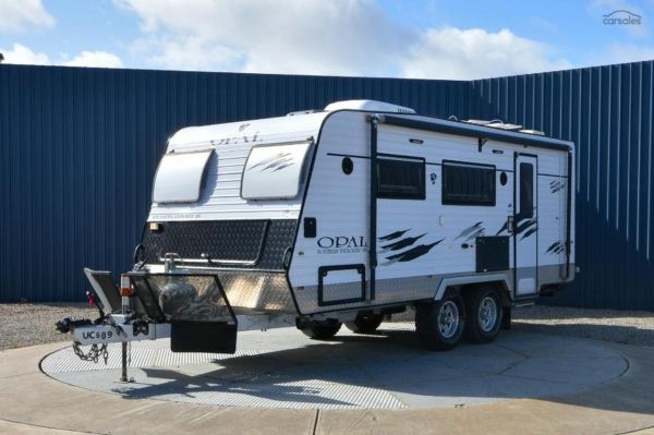 2016 OPAL Southern Explorer Series 186 Carava image