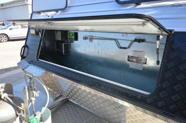 2016 OPAL Southern Explorer Series 186 Carava image