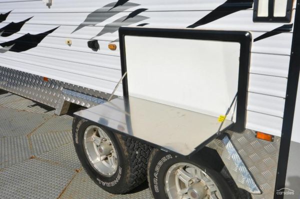 2016 OPAL Southern Explorer Series 186 Carava image