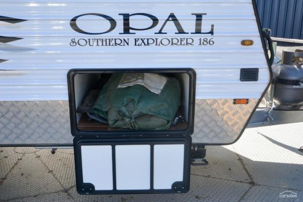 2016 OPAL Southern Explorer Series 186 Carava image
