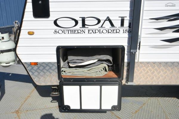 2016 OPAL Southern Explorer Series 186 Carava image