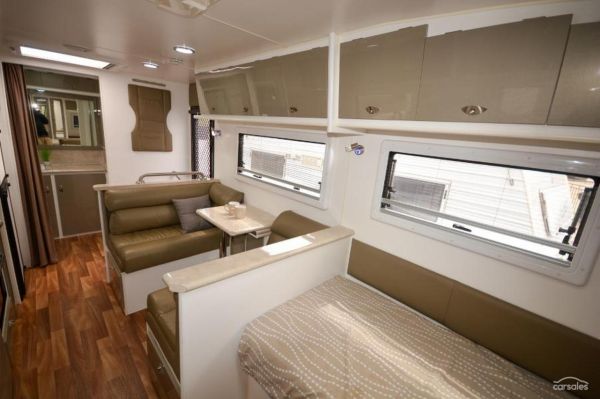 2016 OPAL Southern Explorer Series 186 Carava image