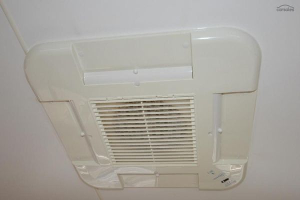 2016 OPAL Southern Explorer Series 186 Carava image