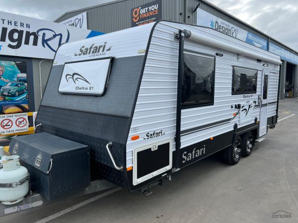 2015 Safari Caravans Delta 21 image