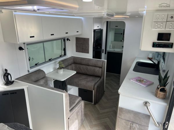 2025 Design RV CRX Semi Off Road Van 4+ 20'2'' image