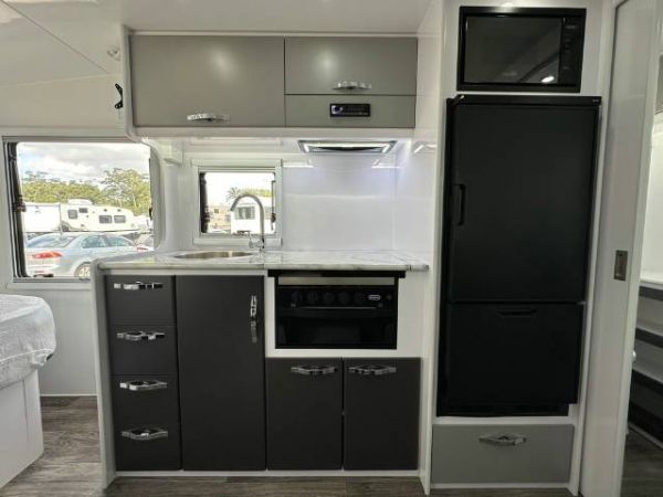 2025 Snowy River Src17 Bonus $3000 Accessories Caravan L SHAPE SEATING image
