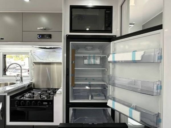 2025 Snowy River Src17 Bonus $3000 Accessories Caravan L SHAPE SEATING image