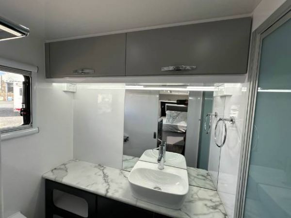 2025 Snowy River Src17 Bonus $3000 Accessories Caravan L SHAPE SEATING image