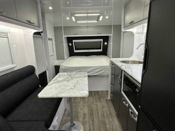 2025 Snowy River Src17 Bonus $3000 Accessories Caravan L SHAPE SEATING image