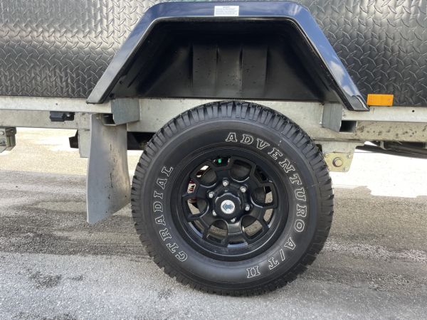 2022 Jayco Penguin Outback Camper Trailer image