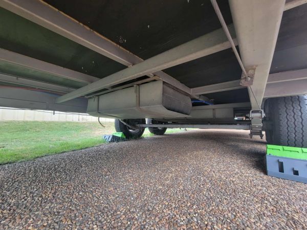 2010 Windsor GC587s Semi Off Road Caravan image