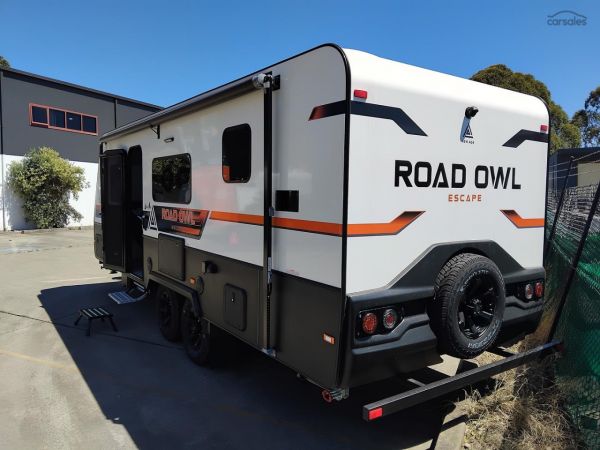 2025 New Age Caravans Road Owl Escape 21ft Bunk Ensuite RO21BE FULL COMPOSITE image