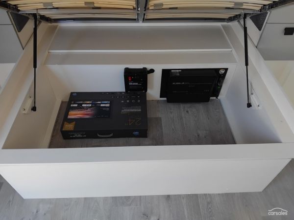 2025 New Age Caravans Road Owl Escape 21ft Bunk Ensuite RO21BE FULL COMPOSITE image