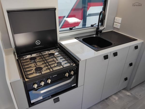 2025 New Age Caravans Road Owl Escape 21ft Bunk Ensuite RO21BE FULL COMPOSITE image