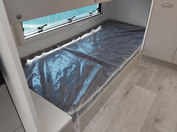 2025 New Age Caravans Road Owl Escape 21ft Bunk Ensuite RO21BE FULL COMPOSITE image