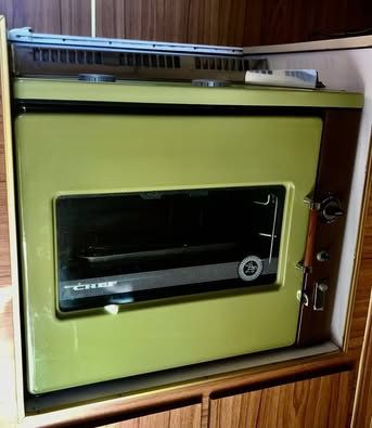 1976 Franklin HUNTER Full Caravan image