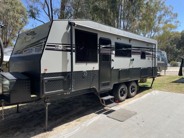 2024 New Design Caravans Family Trekker 23.6ft Quad Bunk Off-road Off Road Caravan image