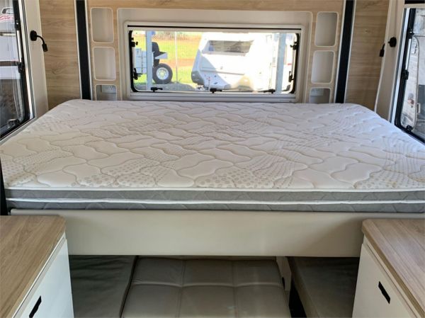 2022 ROYAL FLAIR Aussie Mate 19'6" Other image