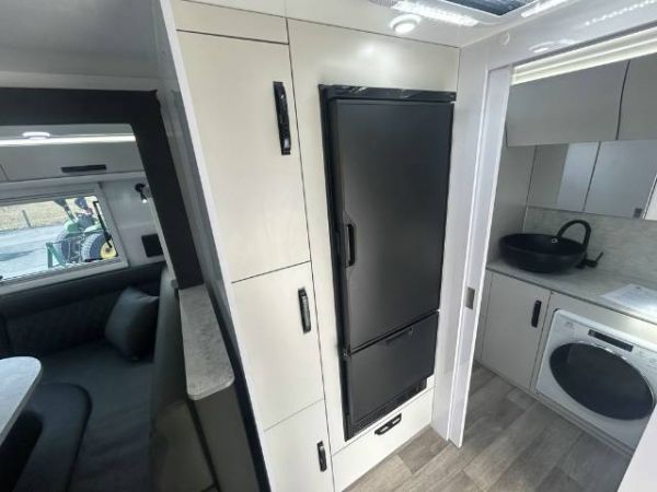 2025 Snowy River Srl216S Caravan SRL216S image