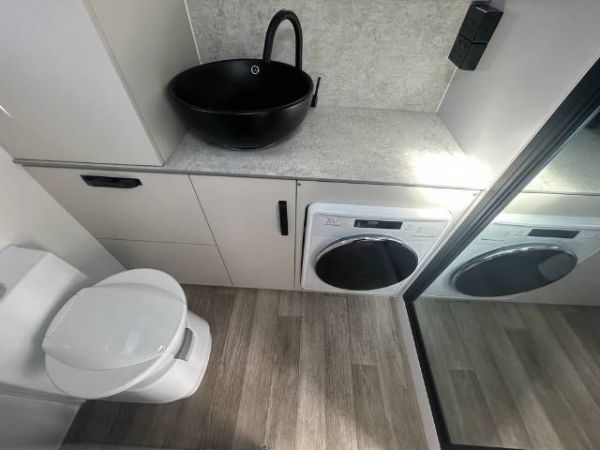 2025 Snowy River Srl216S Caravan SRL216S image