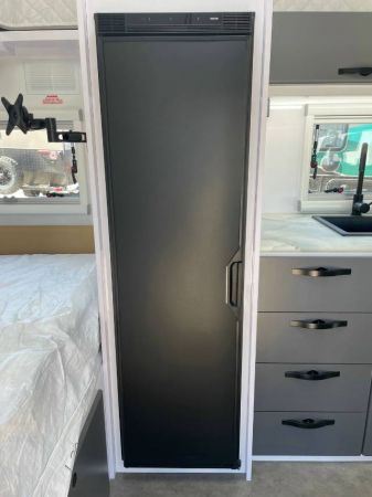 2025 Snowy River Srp18F Pop Top image