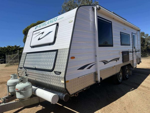 2015 Newlands Ltd Slide Out Caravan image