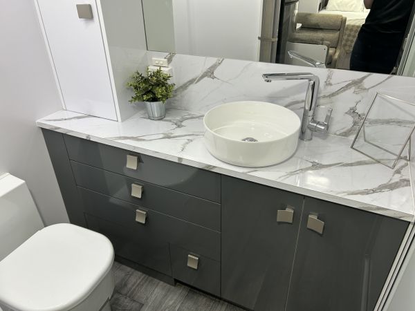 2020 Millard M-Flow Caravan image