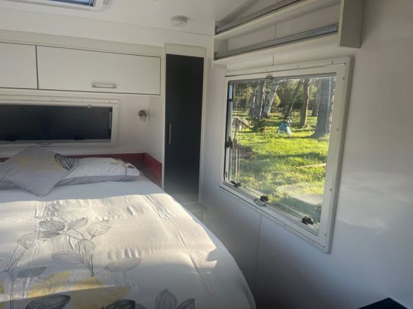 2012 New Age Big Red Caravan image