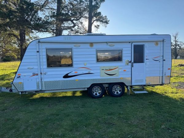 2012 New Age Big Red Caravan image