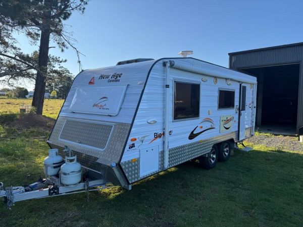 2012 New Age Big Red Caravan image