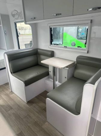 2025 Snowy River Srt19 Caravan SRT-19 image