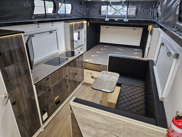 Viper 16C Hybrid Caravan image