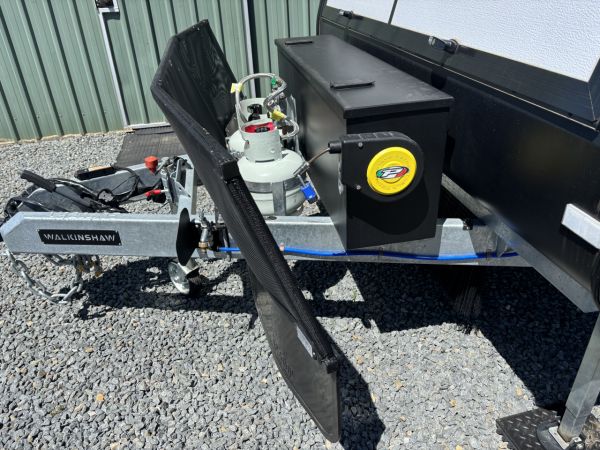 2020 New Age Xtreme Utility XU22BC Toy Hauler image