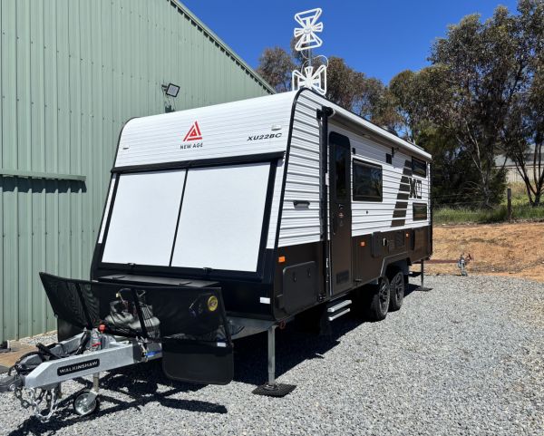 2020 New Age Xtreme Utility XU22BC Toy Hauler image