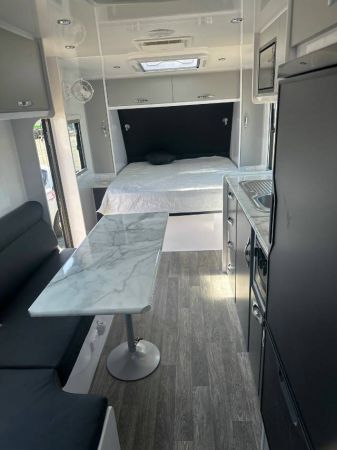 2025 Snowy River Srt22F - 3 Bunk Caravan SRT-22F image