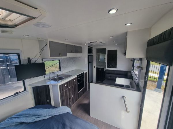 2016 Essential Caravans Exceed Cruiser Caravan DESIGN 1.0 - 17'4 image