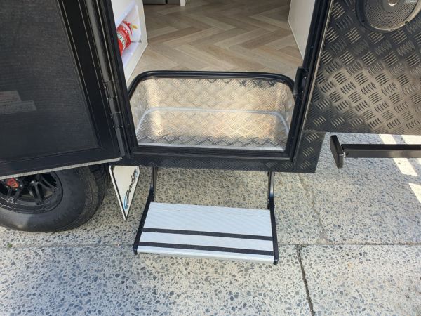 2025 Design RV Crx Off Road Caravan V1.1 - 18'8 image