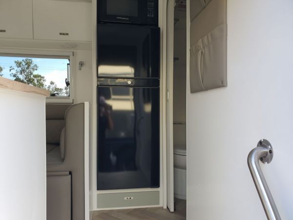 2025 Design RV Crx Off Road Caravan V1.1 - 18'8 image